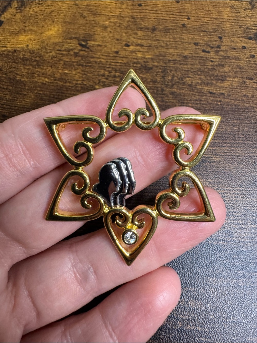 Inna Heiman 2007 Star of David Brooch Gold Tone - Face Profiles Hearts Crystal